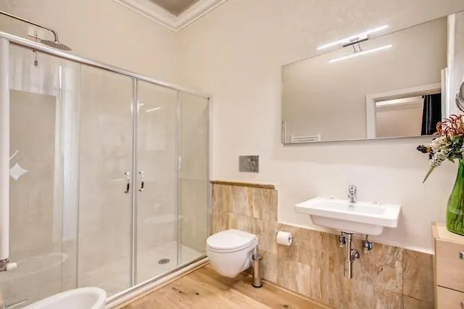 Konukevi Smart Lux Centro Roma